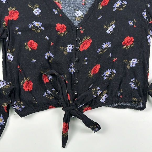American Eagle Flowy 3/4 Sleeve Crop top Floral Size XS - Picture 3 of 5